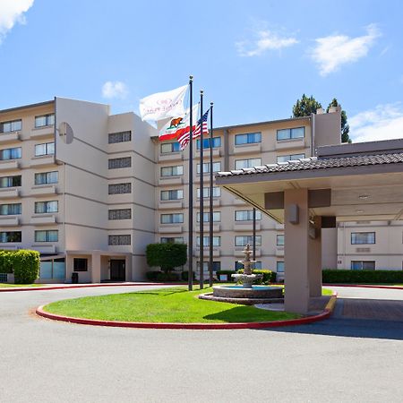 Crowne Plaza Silicon Valley North - Union City, An Ihg Hotel Exterior photo